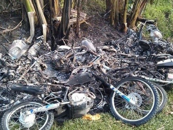 5 NPA rebels burn 13 motorcycles in Iloilo town