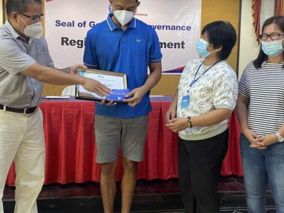 Ilocos Norte logs highest vax rate for seniors in PH